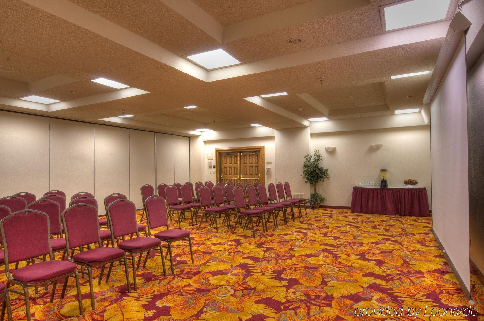 Mcm Elegante Hotel