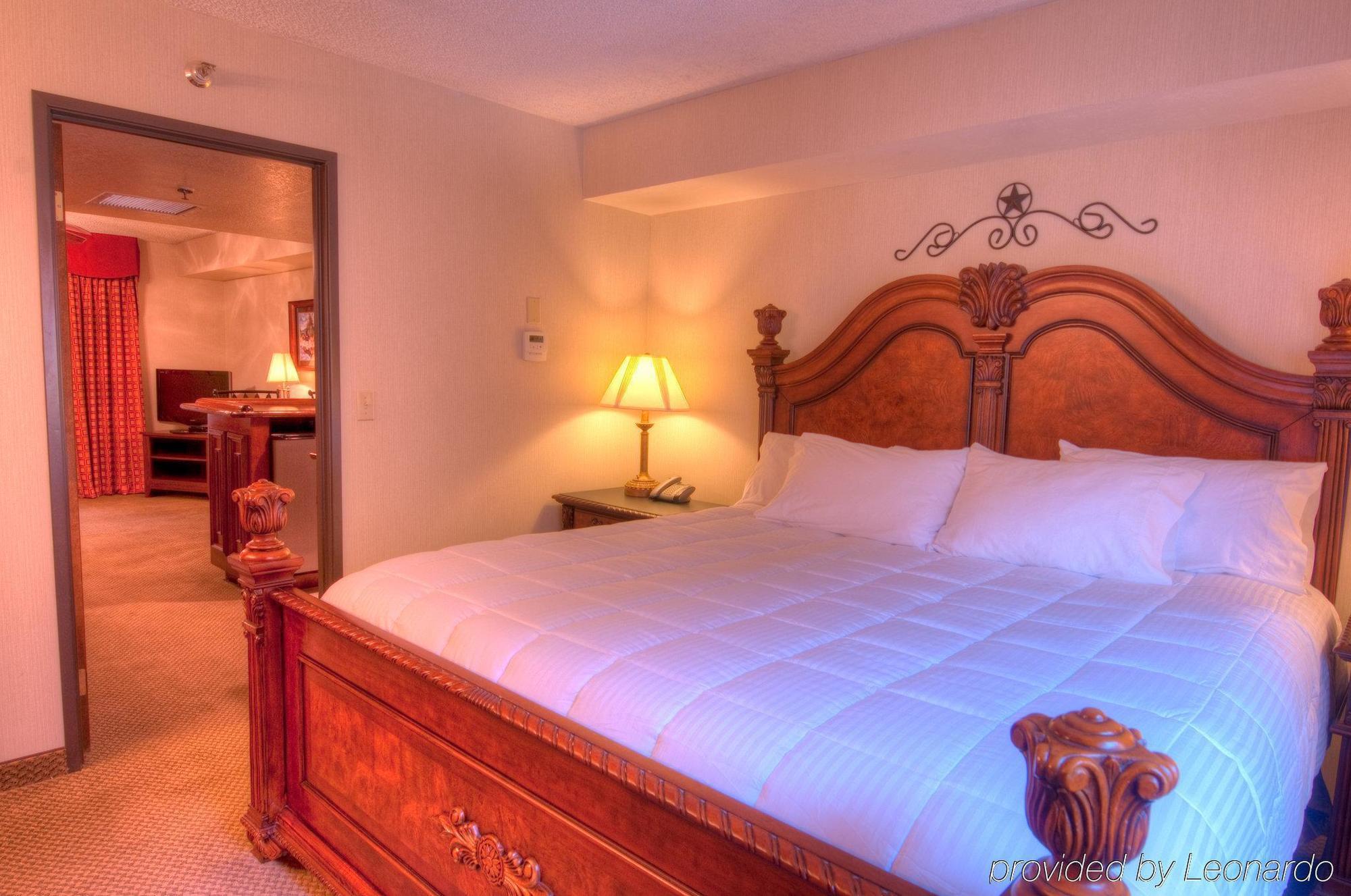 Mcm Elegante Hotel