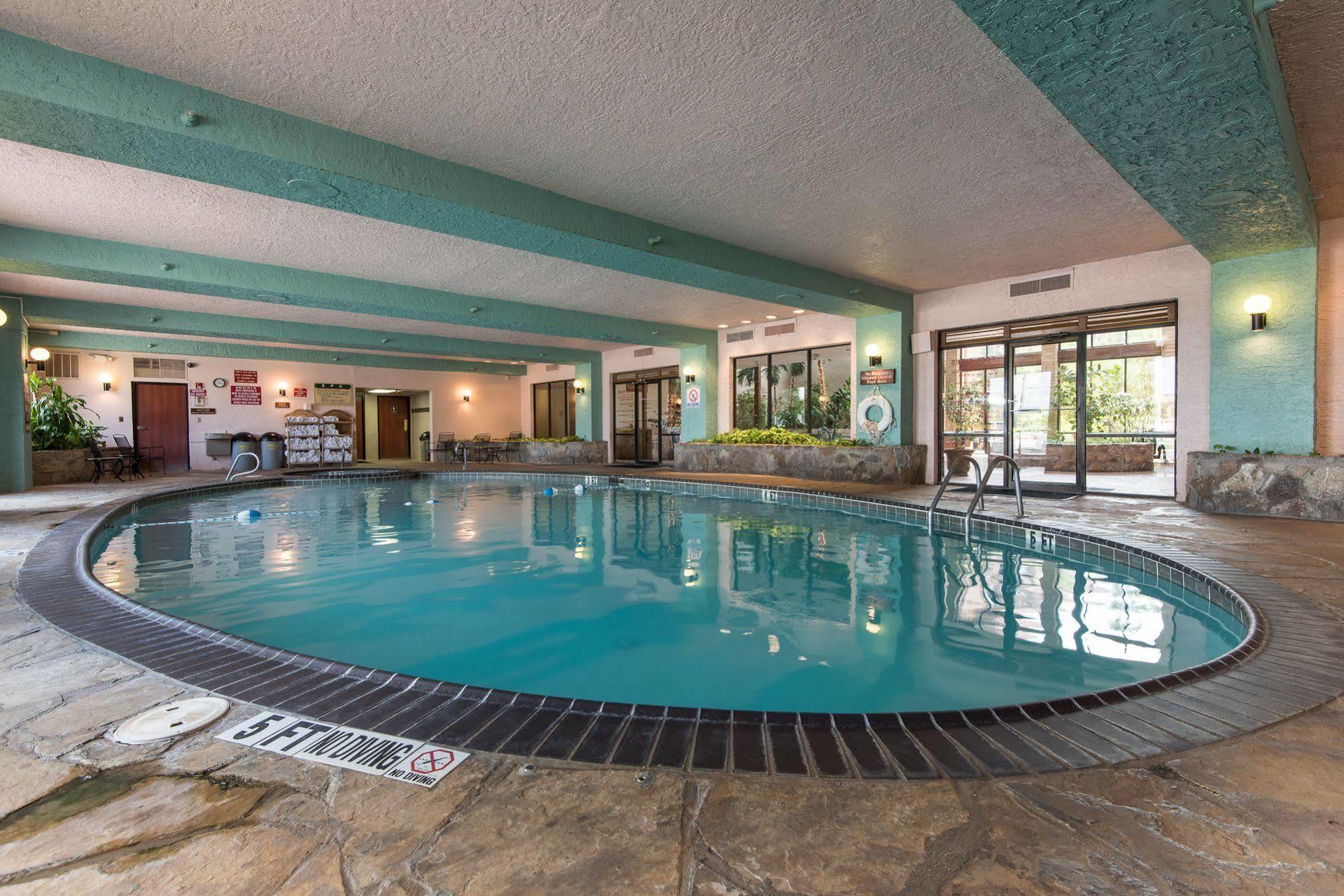 Mcm Elegante Hotel Abilene